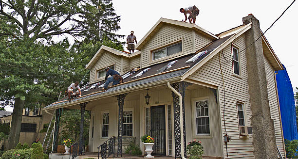 Best Best Roofing Contractors  in Redgranite, WI